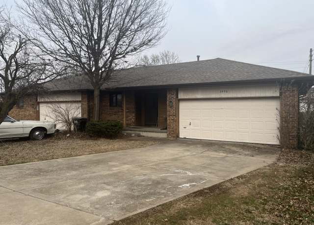 Property at 3494 S Christy Ct, Springfield, MO 65807, 4 beds, 2 baths