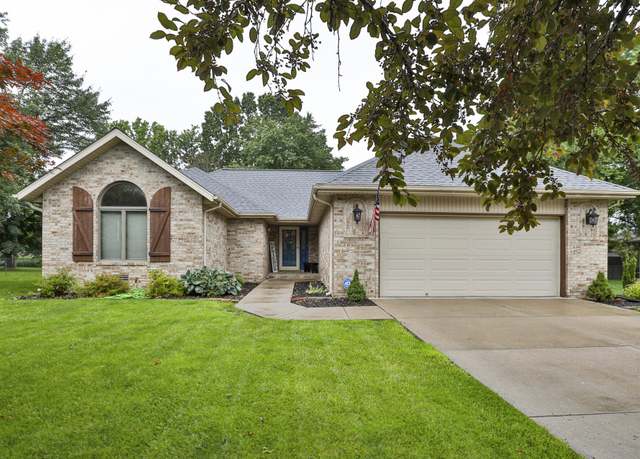 Property at 810 W Hickory Ct, Nixa, MO 65714, 3 beds, 2 baths