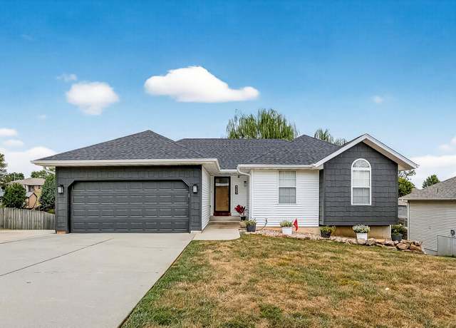 Property at 4487 W University St, Springfield, MO 65802, 4 beds, 3 baths