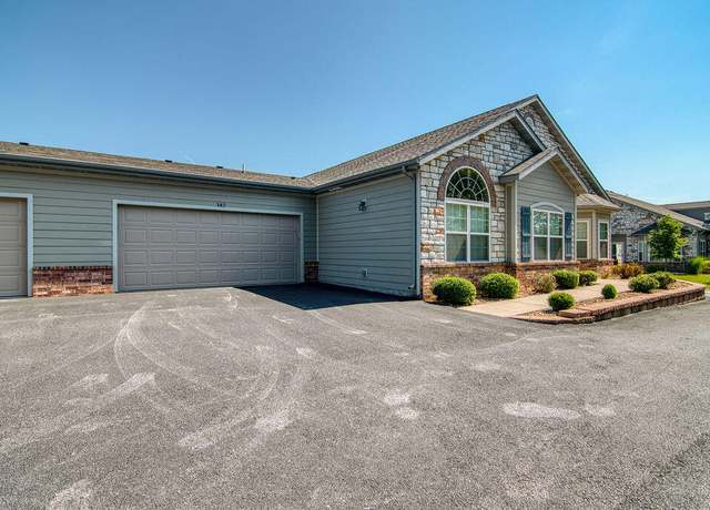 Property at 142 Rue De Villas Cir, Branson, MO 65616, 3 beds, 2 baths