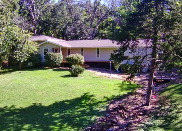 Property at 5312 S Hawthorne Dr, Springfield, MO 65804, 5 beds, 3 baths