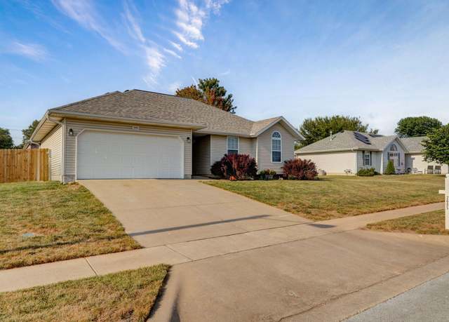 Property at 2605 E Logan St, Republic, MO 65738, 3 beds, 2 baths