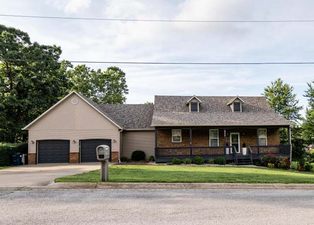 Property at 845 Turtle Creek Ct, Marshfield, MO 65706, 4 beds, 3 baths