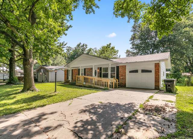 Property at 2517 S Nettleton Ave, Springfield, MO 65807, 3 beds, 2 baths