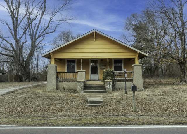 Property at 257 Highway 64, Louisburg, MO 65685, 2 beds, 1 bath