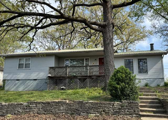 Property at 612 Shadowrock Dr, Forsyth, MO 65653, 3 beds, 2 baths