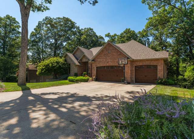 Property at 4311 E Cross Timbers St, Springfield, MO 65809, 6 beds, 4.5 baths