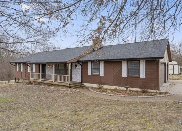 Property at 1552 W Oak Ridge Ct, Nixa, MO 65714, 3 beds, 2 baths
