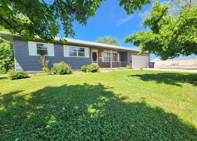 Property at 1611 9th Street St, West Plains, MO 65775, 3 beds, 1.5 baths
