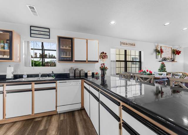 Property at 2700 Green Mountain Dr Unit 6-1, Branson, MO 65616, 2 beds, 2 baths