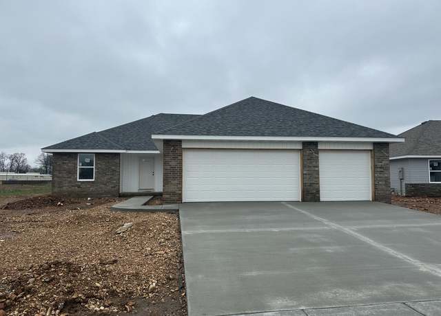 Property at 1236 N Maxine Ave, Nixa, MO 65714, 3 beds, 2 baths