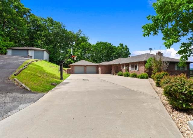 Property at 192 Bobcat Ln, Cape Fair, MO 65624, 4 beds, 3 baths