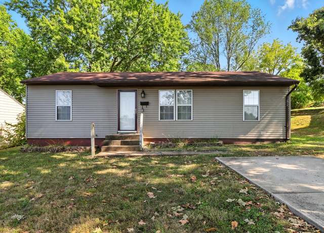 Property at 619 Sesson St, West Plains, MO 65775, 3 beds, 1 bath
