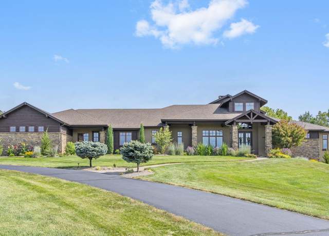 Property at 144 Riverdale Ct, Ozark, MO 65721, 4 beds, 5.5 baths