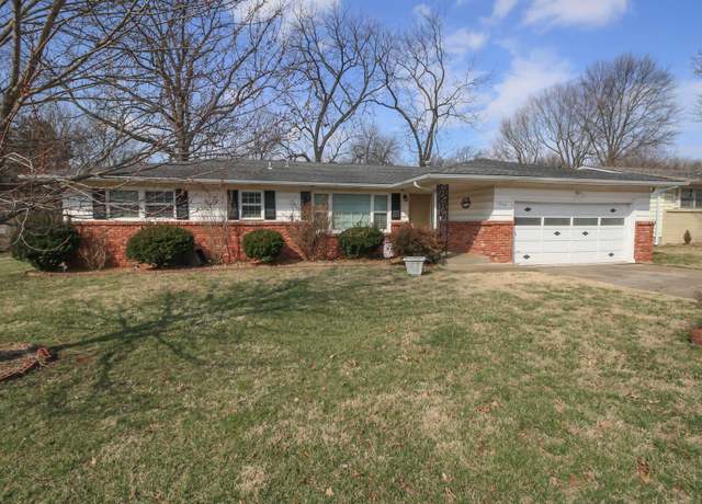 Property at 1529 S Sieger Dr, Springfield, MO 65804, 3 beds, 2 baths