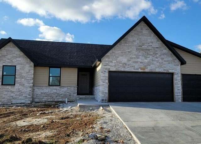 Property at 636 W Arbor Glenn Dr, Nixa, MO 65714, 3 beds, 2 baths