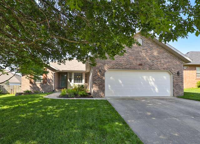 Property at 942 E Ozark Jubilee Dr, Nixa, MO 65714, 3 beds, 2 baths