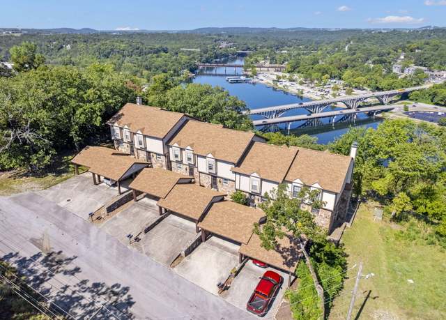 Property at 881 Knox Ave #4, Hollister, MO 65672, 2 beds, 1.5 baths