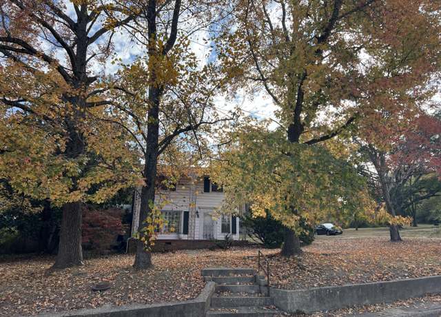 Property at 106 S Mansfield Rd, Ava, MO 65608, 4 beds, 3 baths