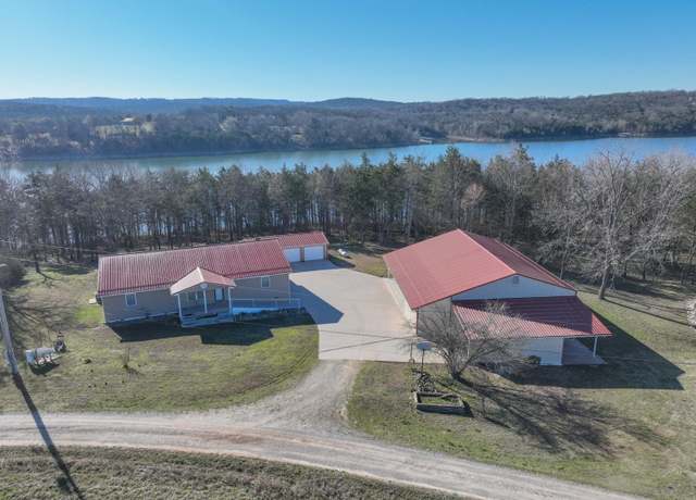 Property at 302 Wildwood Rd, Shell Knob, MO 65747, 5 beds, 4 baths