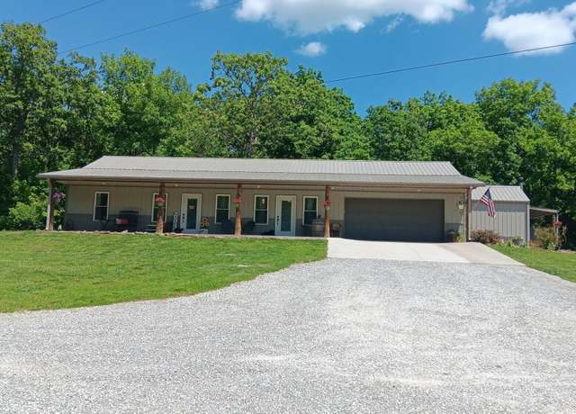 Property at 602 SE 400 Rd, Clinton, MO 64735, 4 beds, 3 baths