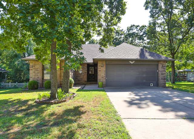 Property at 3723 N Vera Cruz Dr, Springfield, MO 65803, 3 beds, 2 baths
