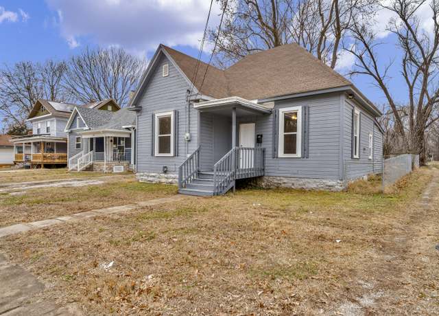 Property at 1031 W Monroe Ter, Springfield, MO 65806, 2 beds, 1 bath