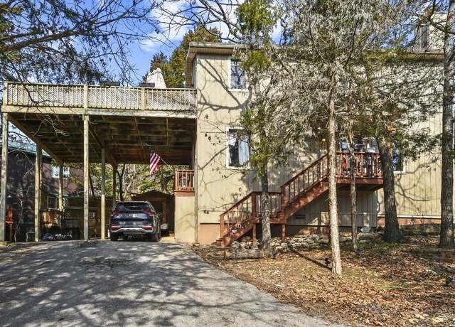 Property at 484 Lakewood Rd, Branson, MO 65616, 3 beds, 2 baths