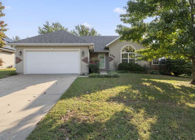 Property at 430 S Yellowwood Dr, Springfield, MO 65809, 4 beds, 3 baths