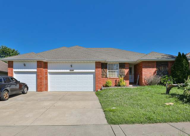 Property at 5441 Basswood Ct W, Springfield, MO 65802, 4 beds, 2 baths
