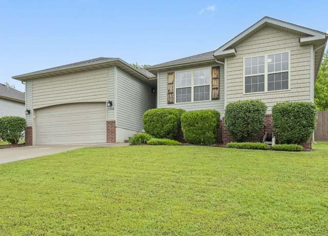 Property at 1206 S Solaira St, Ozark, MO 65721, 3 beds, 2 baths