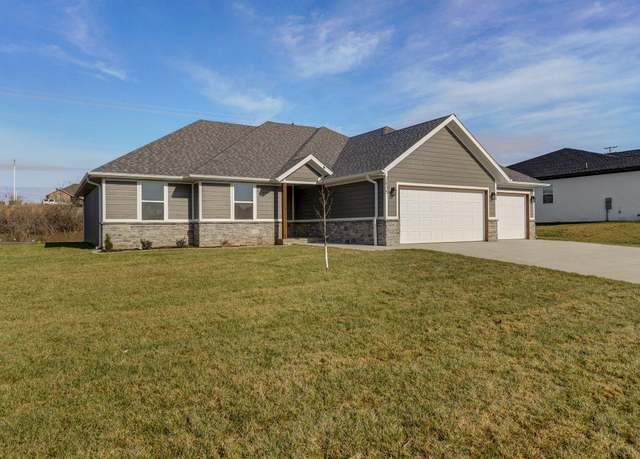 Property at 2615 W Mcguffey St, Ozark, MO 65721, 4 beds, 2 baths