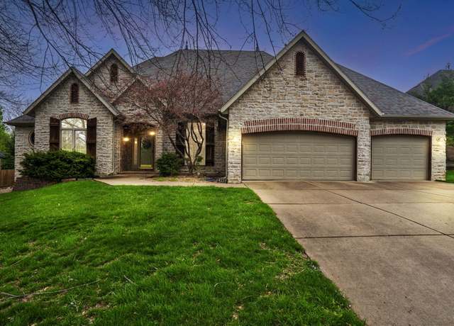 Property at 4351 E Lori Lei Ct, Springfield, MO 65809, 4 beds, 3.5 baths