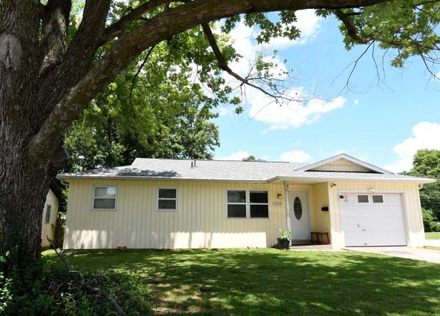 Property at 1509 E Talmage St, Springfield, MO 65803, 3 beds, 1.5 baths