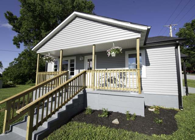 Property at 106 S 3rd Ave, Ozark, MO 65721, 3 beds, 1 bath