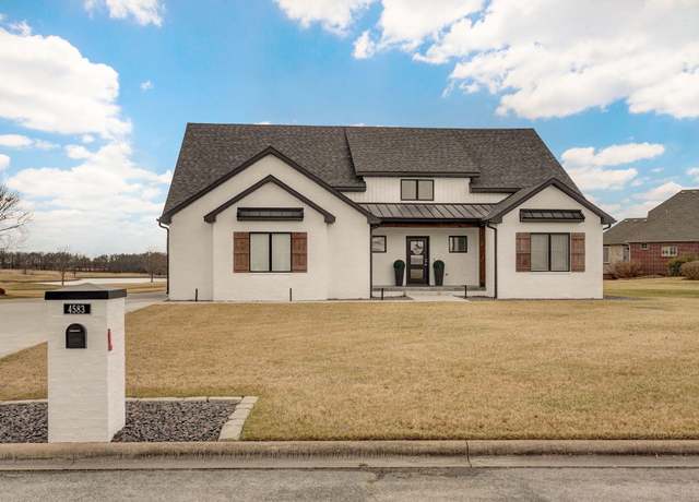 Property at 4583 Fairway Dr, Bolivar, MO 65613, 3 beds, 2 baths