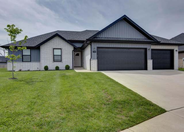 Property at 734 E Penzance Cir, Nixa, MO 65714, 4 beds, 2 baths