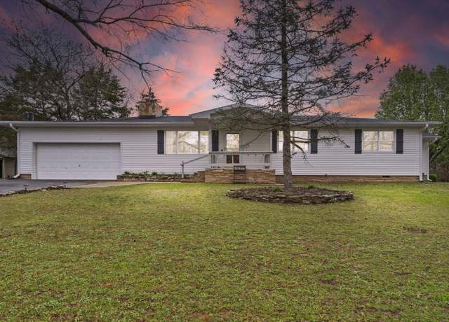 Property at 213 Webb Rd, Branson West, MO 65737, 4 beds, 2.5 baths