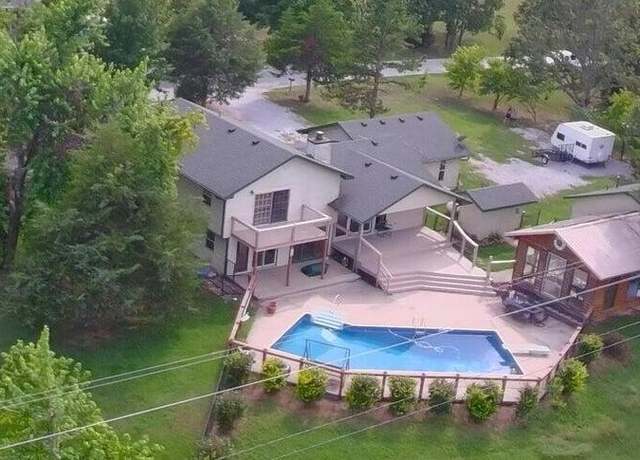 Property at 12655 Farm Road 2205 Cir, Cassville, MO 65625, 3 beds, 3.5 baths