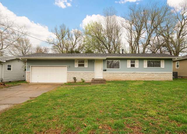 Property at 1318 S Airwood Ave, Springfield, MO 65804, 3 beds, 2 baths