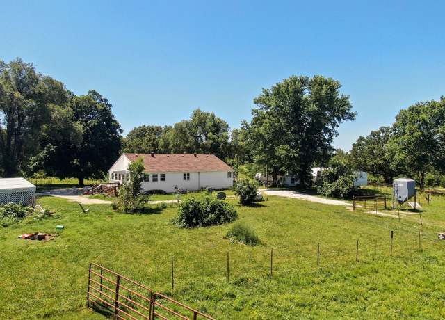 Property at 61 E 360th Rd, Humansville, MO 65674, 2 beds, 1 bath