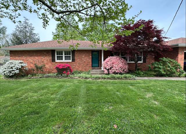 Property at 1825 S Prairie Ln, Springfield, MO 65804, 3 beds, 3 baths