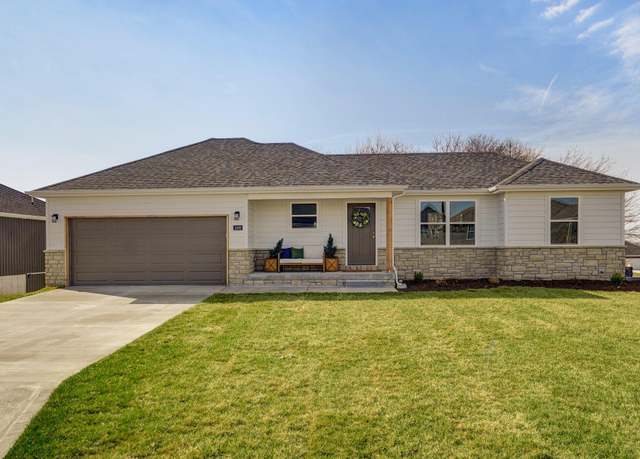 Property at 1466 E Macon St, Republic, MO 65738, 4 beds, 3 baths
