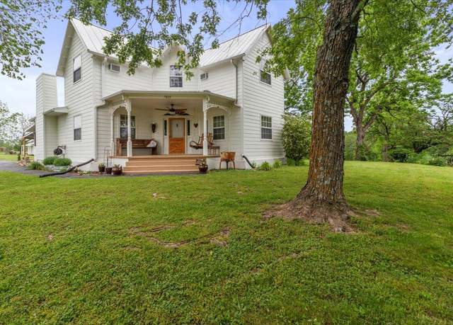 Property at 7805 State Route Ee, West Plains, MO 65775, 5 beds, 2 baths