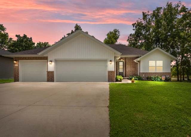 Property at 114 E Lombardy Dr, Republic, MO 65738, 3 beds, 2 baths