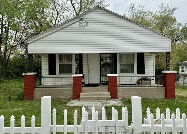 Property at 2417 N Fremont Ave, Springfield, MO 65803, 3 beds, 1 bath