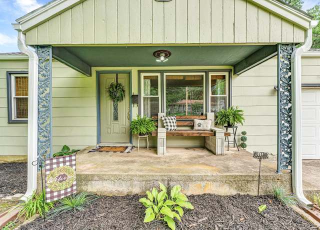 Property at 1327 S Lone Pine Ave, Springfield, MO 65804, 2 beds, 1 bath
