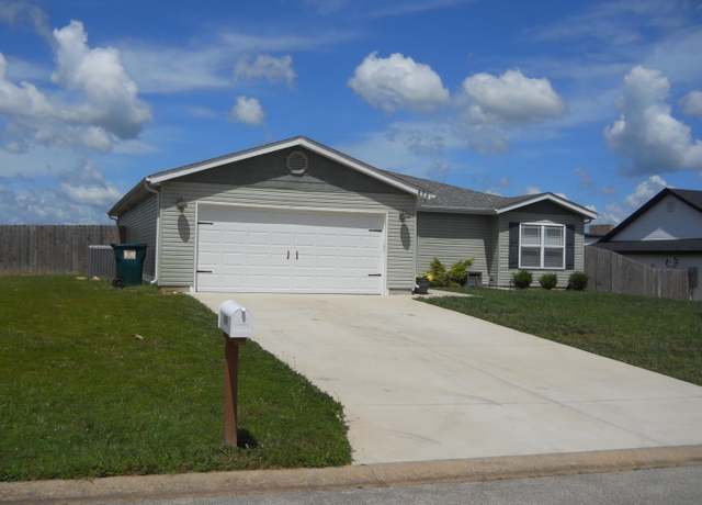 Property at 424 Echo Valley Cir, Reeds Spring, MO 65737, 4 beds, 2 baths