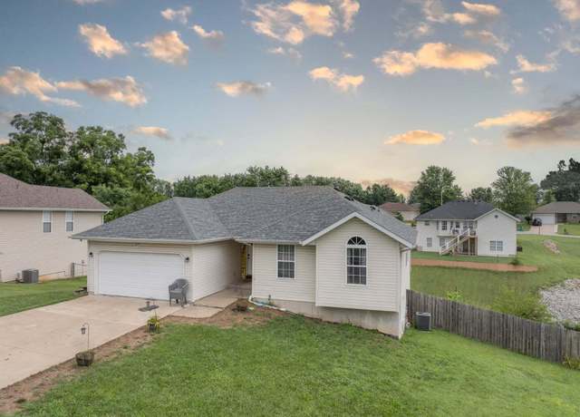 Property at 4511 W University St, Springfield, MO 65802, 4 beds, 3 baths