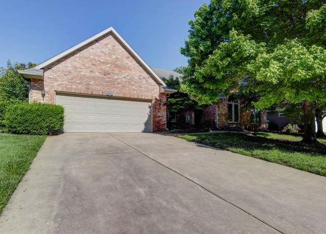 Property at 1343 N Fenchurch Ln, Springfield, MO 65802, 3 beds, 2.5 baths